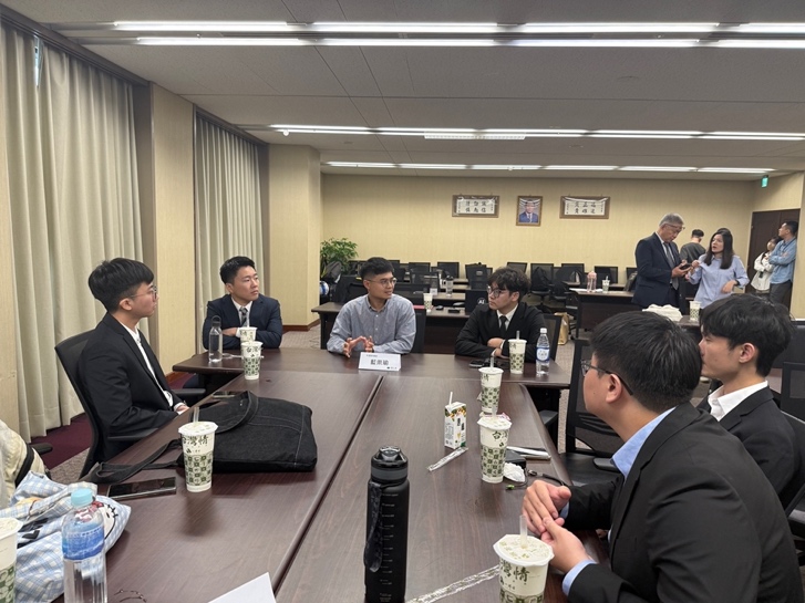 國泰人壽圓桌座談交流場景